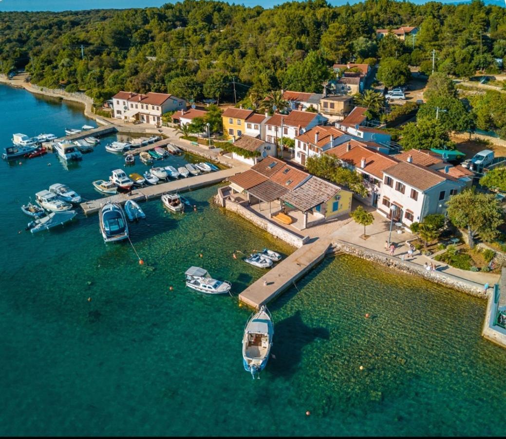 Kuca Za Odmor- Simona Lägenhet Punta Križa Exteriör bild
